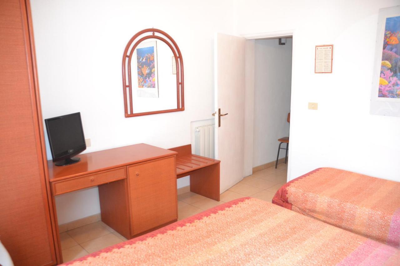 Hotel Scoglio Bianco 3*